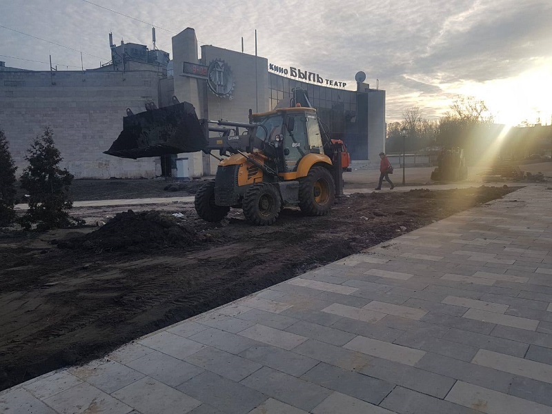 Первый этап реконструкции площади и парка Победы на стадии завершения.