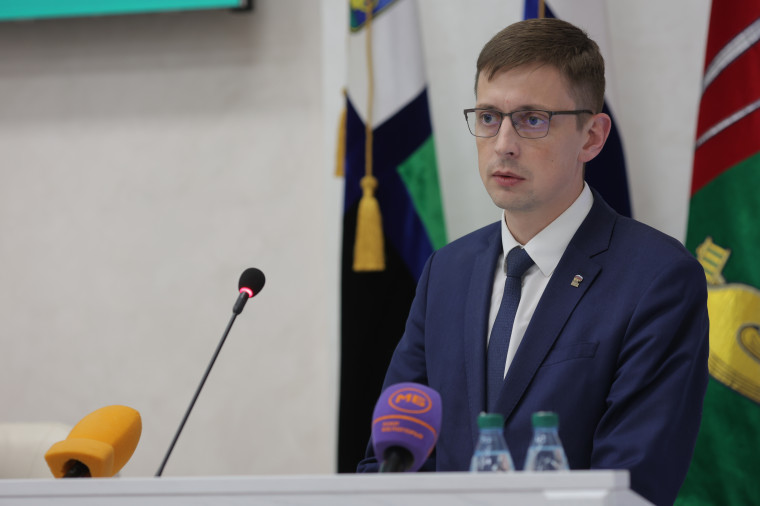 Андрей Чесноков избран главой администрации Старооскольского городского округа Белгородской области на второй срок.