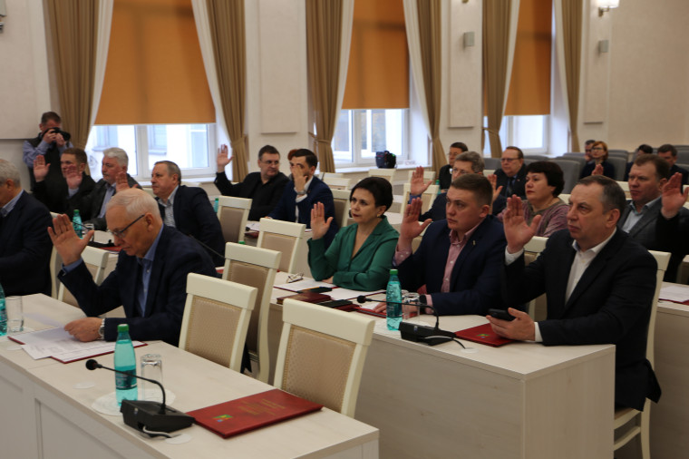Состоялось внеочередное восьмое заседание Совета депутатов Старооскольского городского округа.